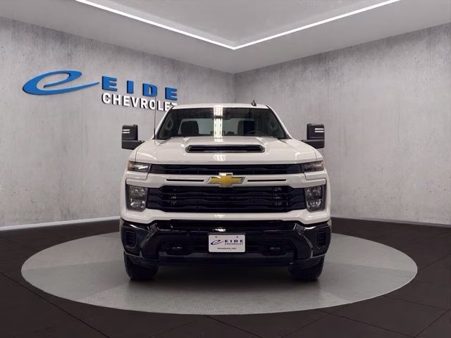 2026 Summit White Chevrolet Silverado 2500HD Custom 4X4 Truck