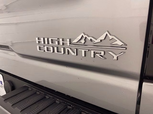 2026 Sterling Gray Metallic Chevrolet Silverado 2500HD High Country 4X4 Truck