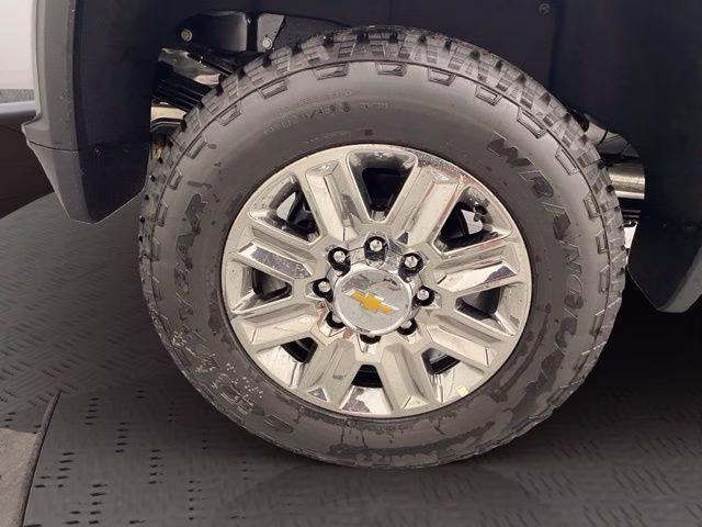 2026 Sterling Gray Metallic Chevrolet Silverado 2500HD High Country 4X4 Truck