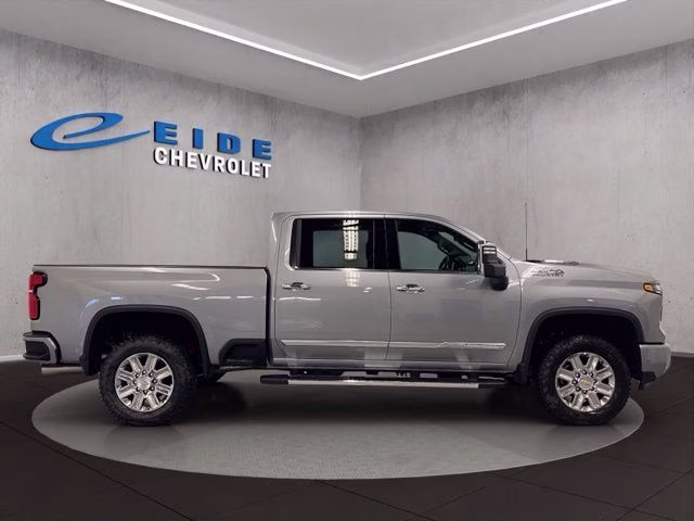 2026 Sterling Gray Metallic Chevrolet Silverado 2500HD High Country 4X4 Truck