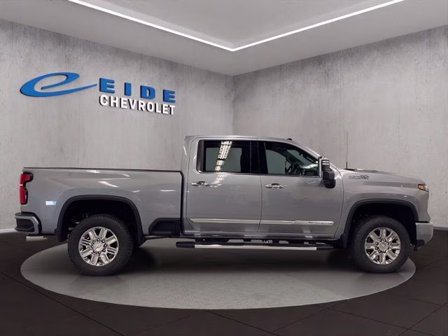 2026 Sterling Gray Metallic Chevrolet Silverado 3500HD High Country 4X4 Truck