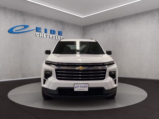 2026 Summit White Chevrolet Traverse LT AWD SUV