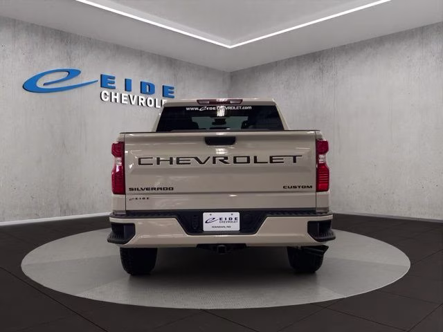 2026 Summit White Chevrolet Silverado 1500 Custom 4X4 Truck
