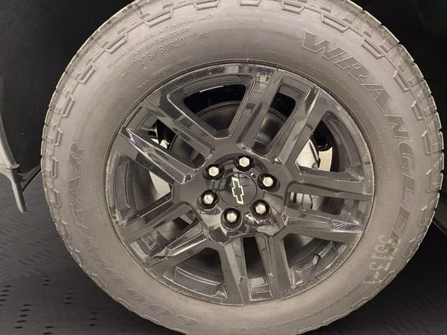2026 Sterling Gray Metallic Chevrolet Silverado 1500 Custom 4X4 Truck