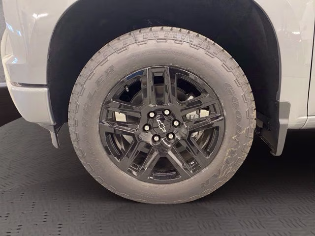 2026 Sterling Gray Metallic Chevrolet Silverado 1500 Custom 4X4 Truck