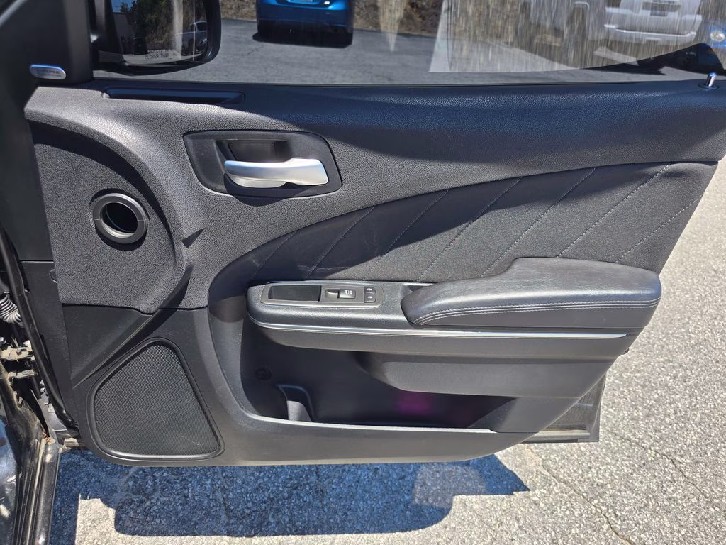 2018 Pitch Black Clearcoat Dodge Charger R/T RWD Sedan