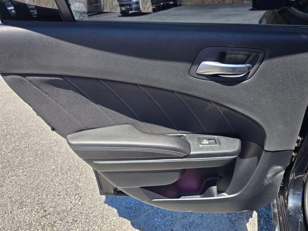 2018 Pitch Black Clearcoat Dodge Charger R/T RWD Sedan