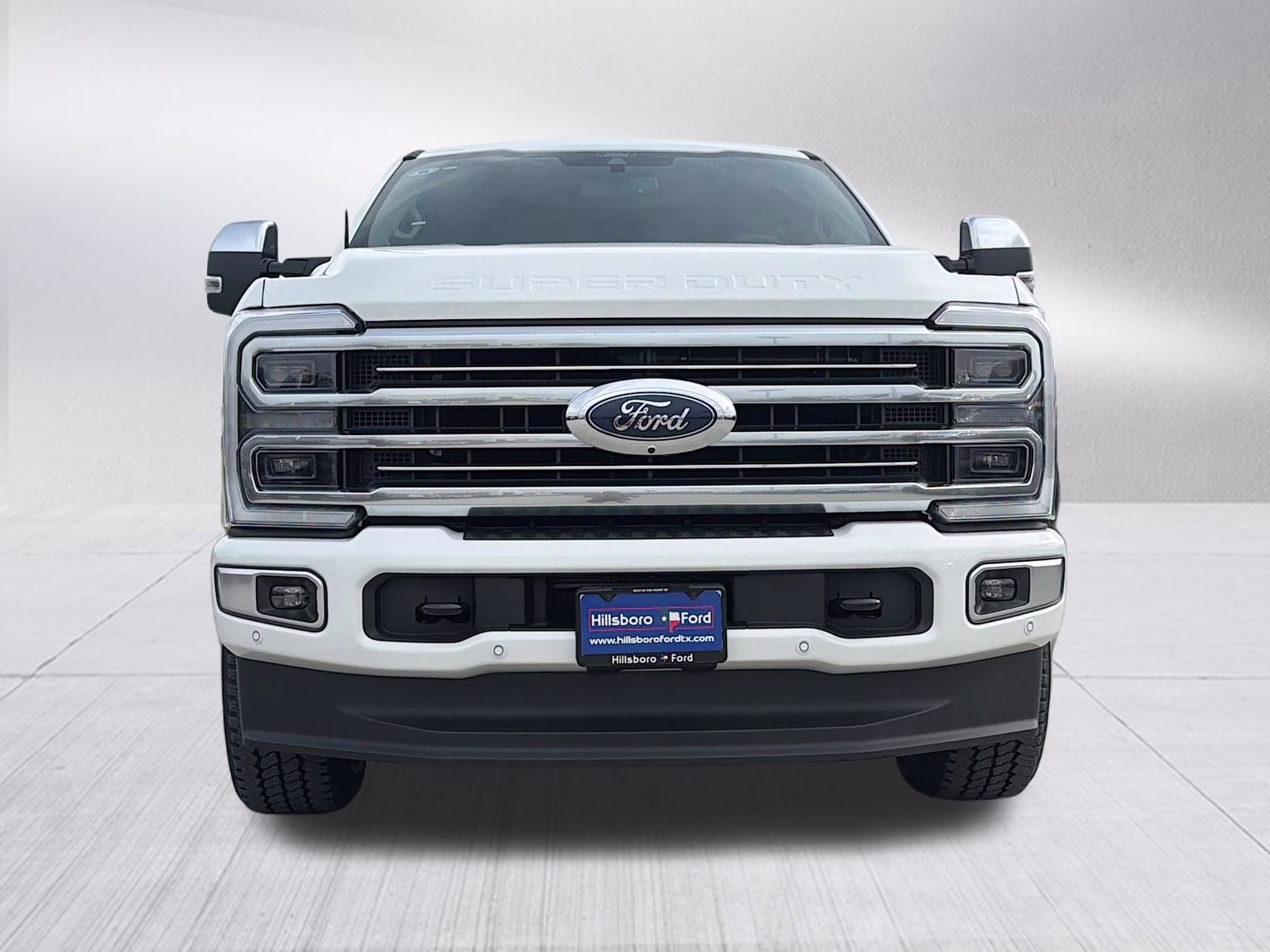 2026 Star White Metallic Tri-Coat Ford Super Duty F-250 SRW Platinum 4X4 Truck