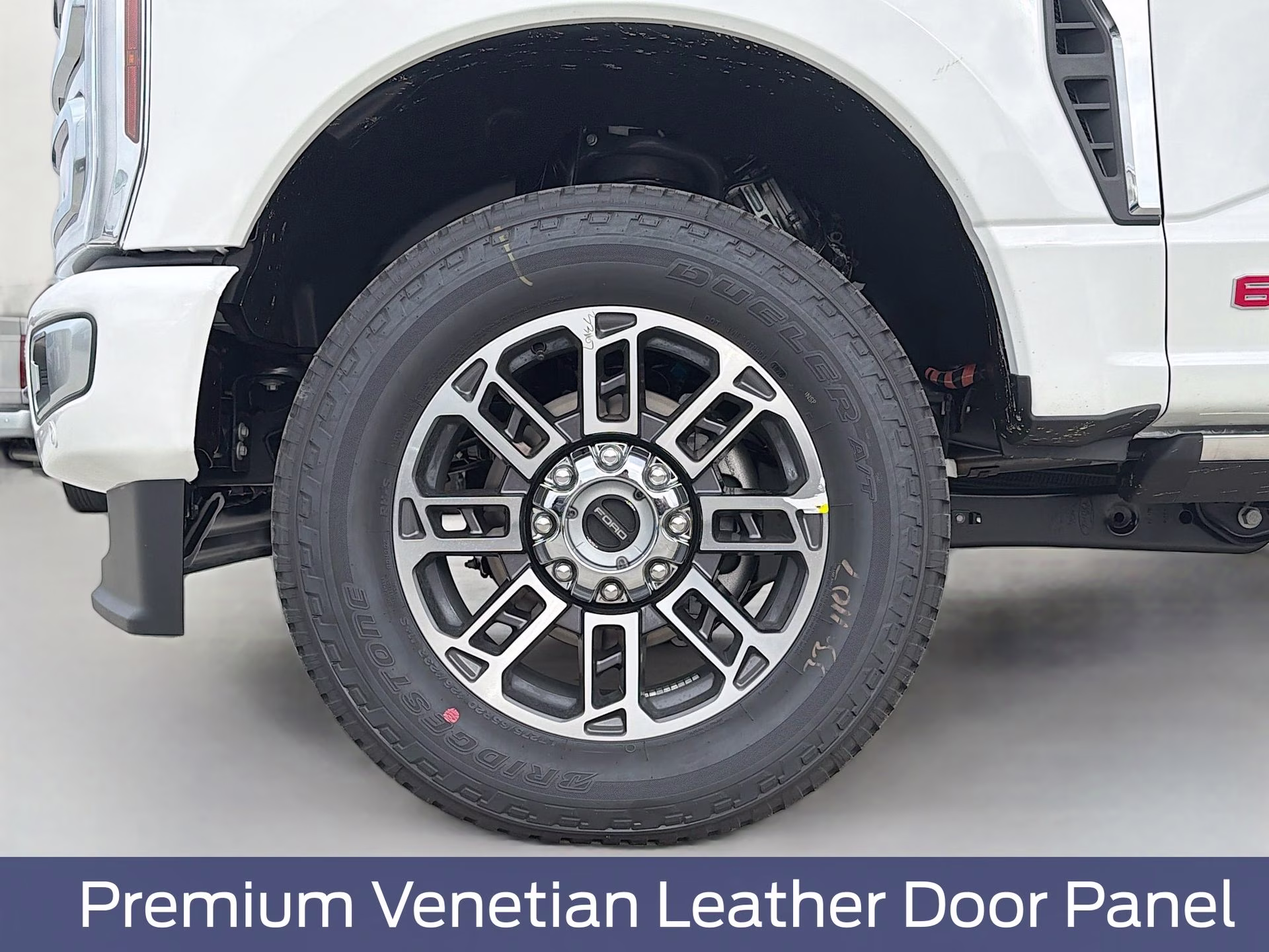 2026 Star White Metallic Tri-Coat Ford Super Duty F-250 SRW Platinum 4X4 Truck