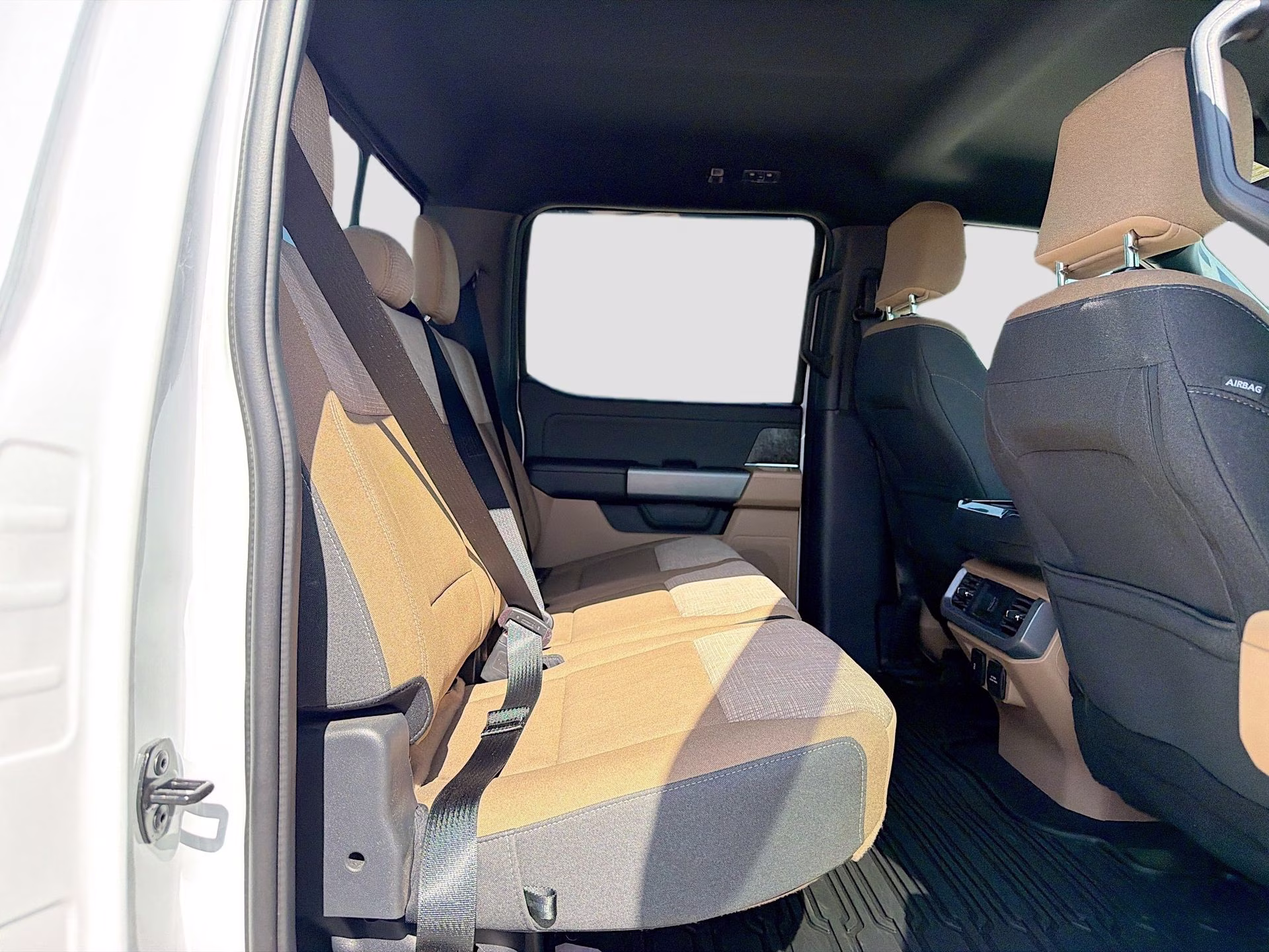 2023 Oxford White Ford F-150 XLT 4X4 Truck