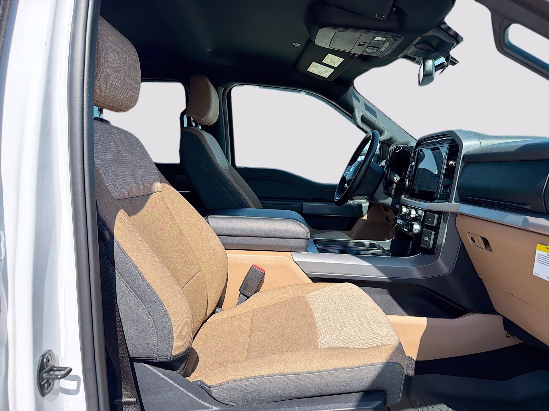 2023 Oxford White Ford F-150 XLT 4X4 Truck