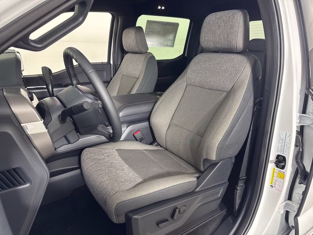 2026 Oxford White Ford F-150 XLT RWD Truck
