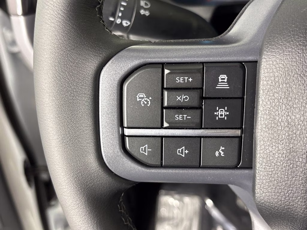 2026 Oxford White Ford F-150 XLT 4X4 Truck