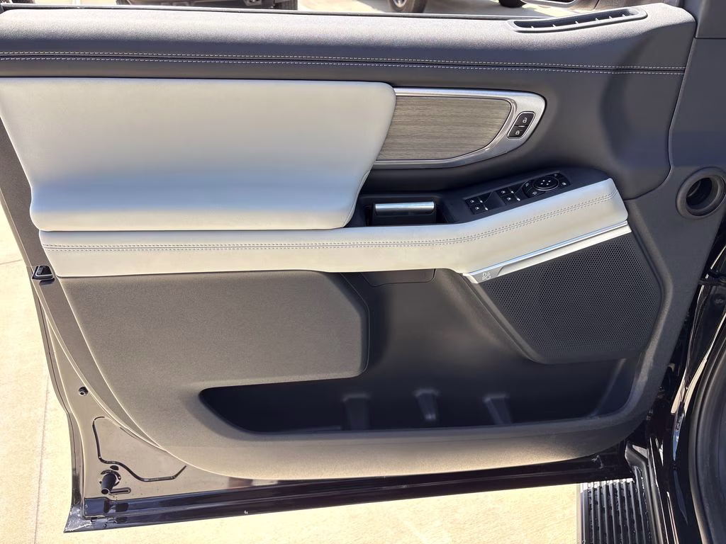 2026 Black Metallic Ford Expedition Platinum 4X4 SUV