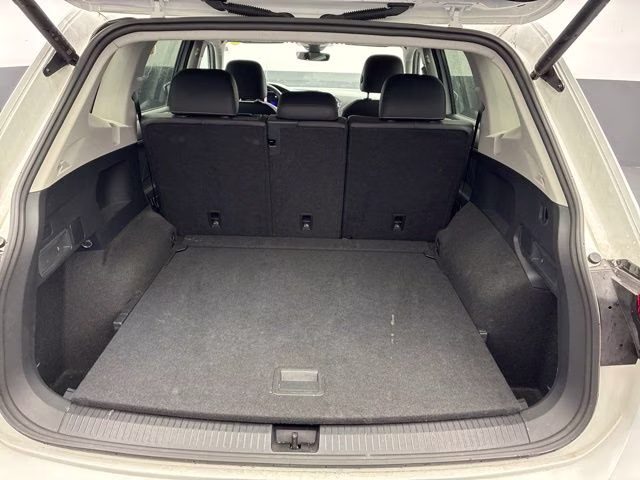 2024 White Volkswagen Tiguan 2.0T SE AWD SUV