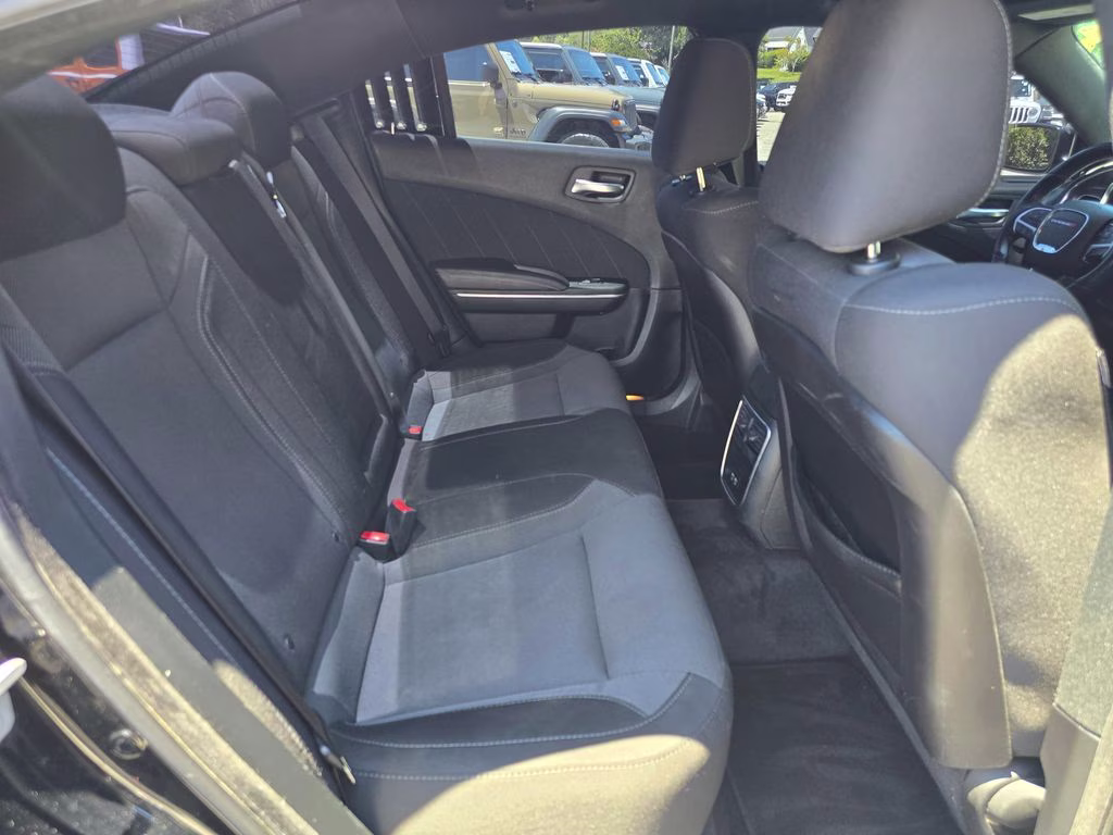 2018 Pitch Black Clearcoat Dodge Charger R/T RWD Sedan