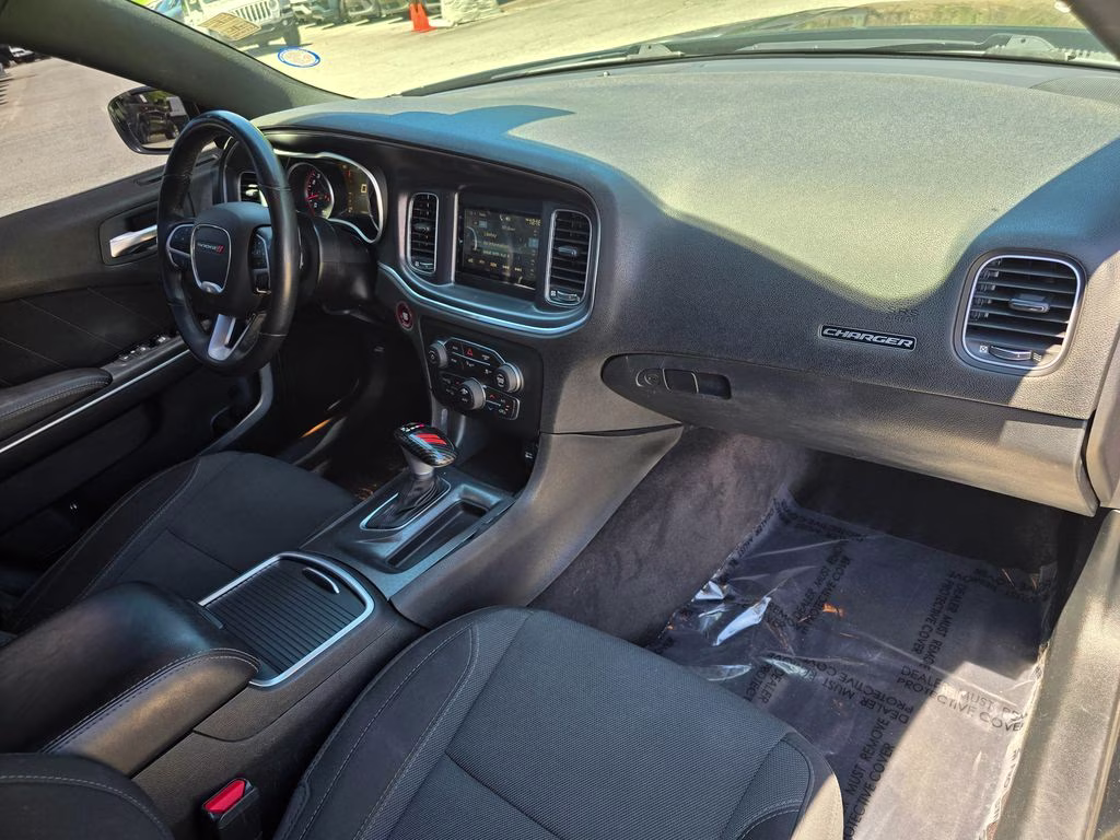 2018 Pitch Black Clearcoat Dodge Charger R/T RWD Sedan