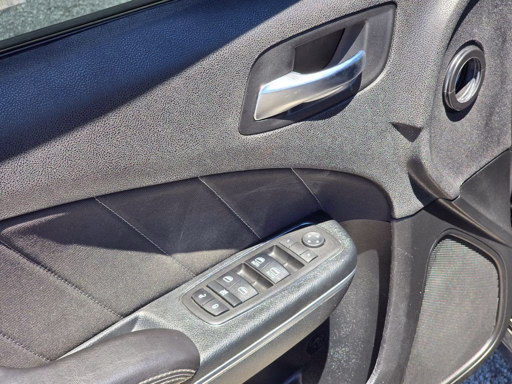 2018 Pitch Black Clearcoat Dodge Charger R/T RWD Sedan