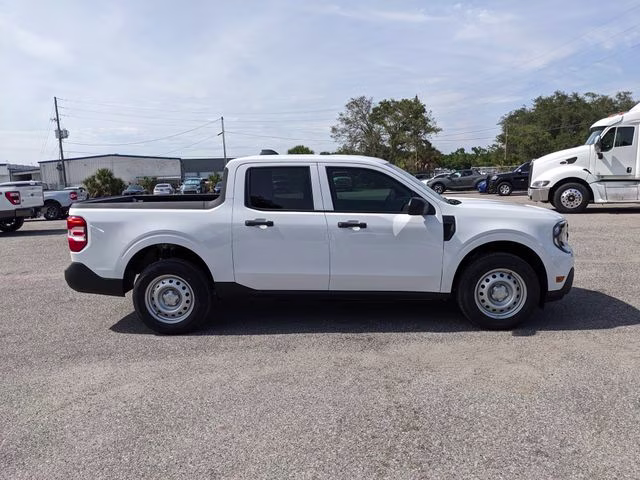 2026 Oxford White Ford Maverick XL FWD Truck