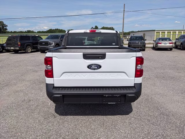 2026 Oxford White Ford Maverick XL FWD Truck