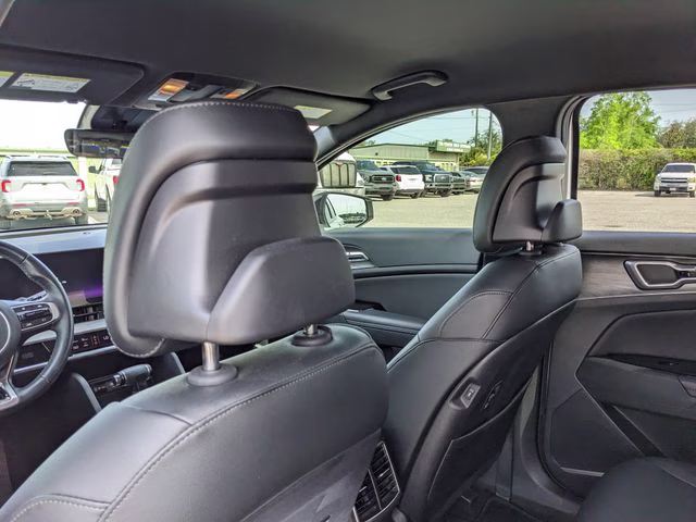 2023 Glacial White Pearl Kia Sportage X-Line AWD SUV