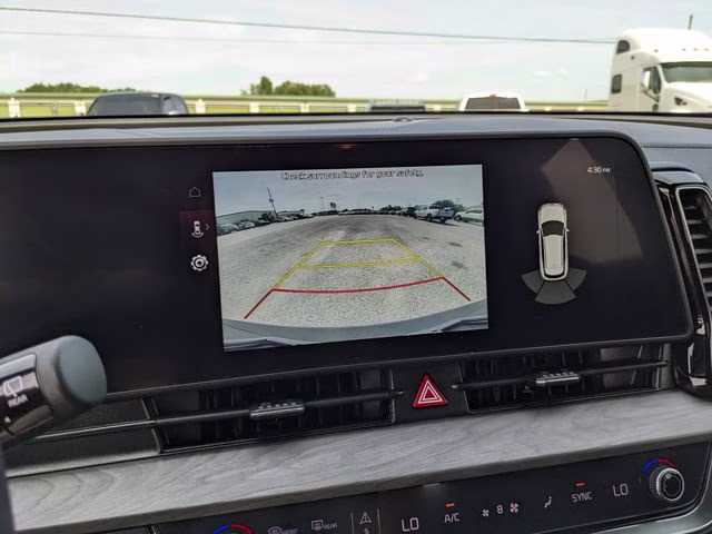 2023 Glacial White Pearl Kia Sportage X-Line AWD SUV