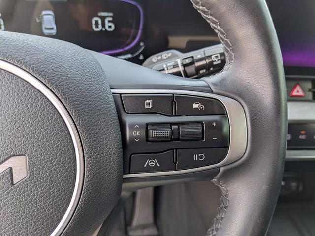 2023 Glacial White Pearl Kia Sportage X-Line AWD SUV