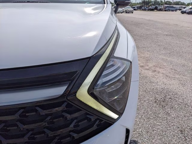 2023 Glacial White Pearl Kia Sportage X-Line AWD SUV