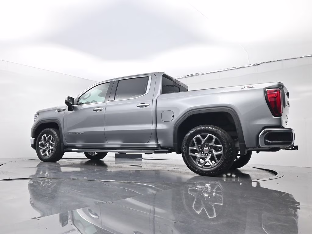 2025 Sterling Metallic GMC Sierra 1500 SLT 4X4 Truck