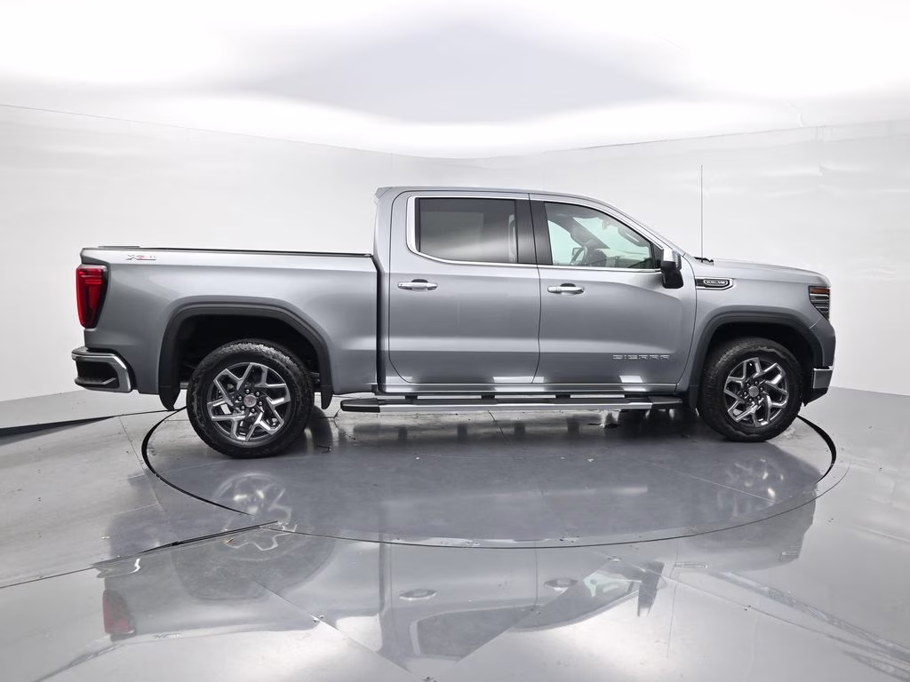 2025 Sterling Metallic GMC Sierra 1500 SLT 4X4 Truck