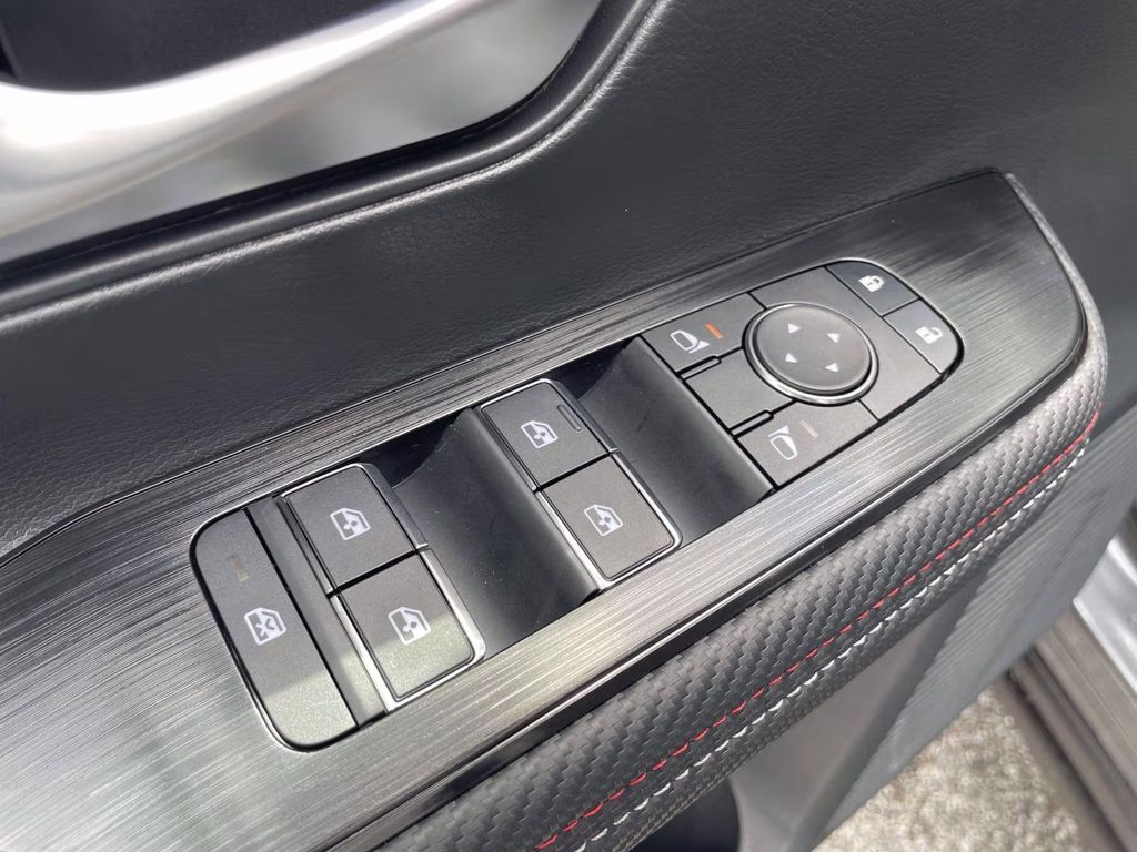 2026 Gun Metallic Nissan Kicks SR FWD SUV
