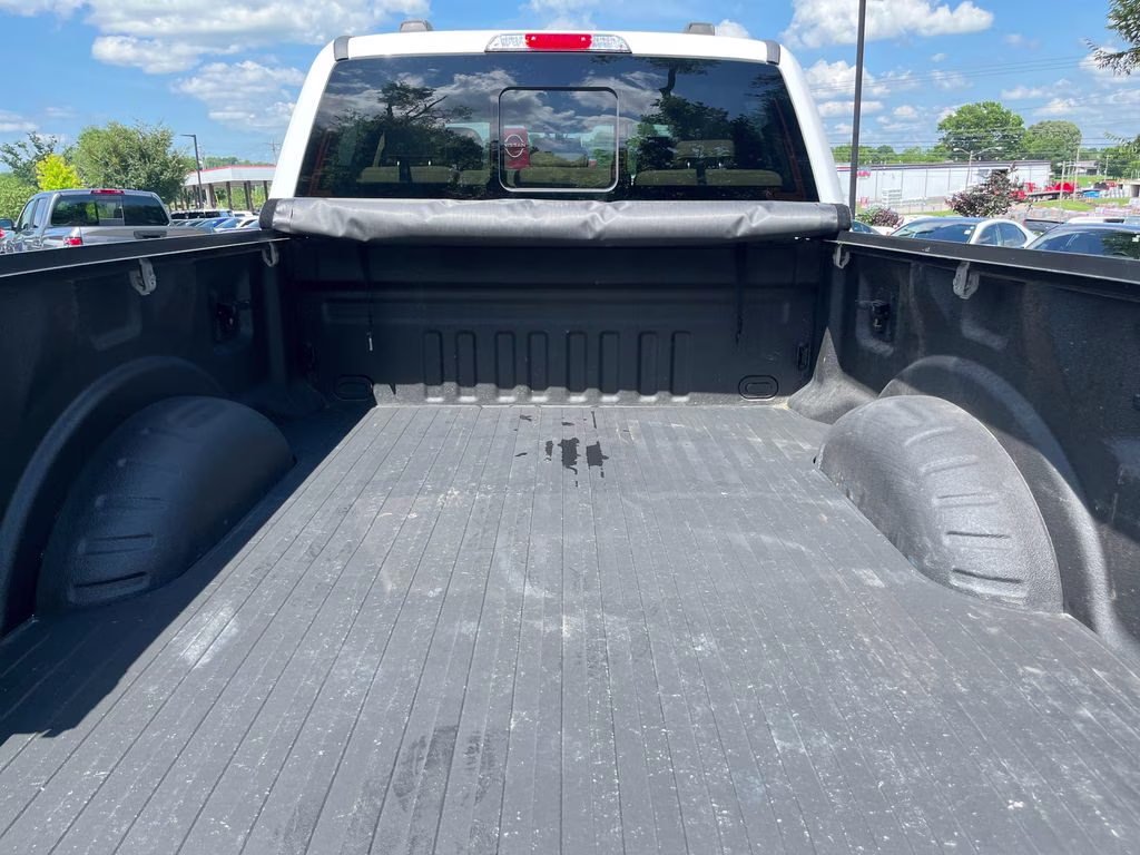 2020 Oxford White Ford Super Duty F-250 SRW Lariat 4X4 Truck