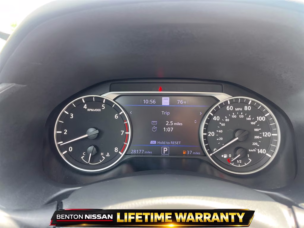 2021 Brilliant Silver Metallic Nissan Altima 2.5 SL FWD Sedan