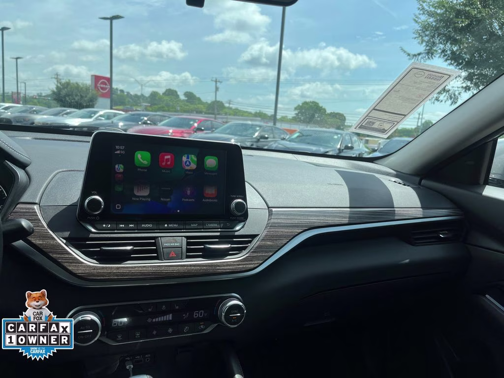 2021 Brilliant Silver Metallic Nissan Altima 2.5 SL FWD Sedan