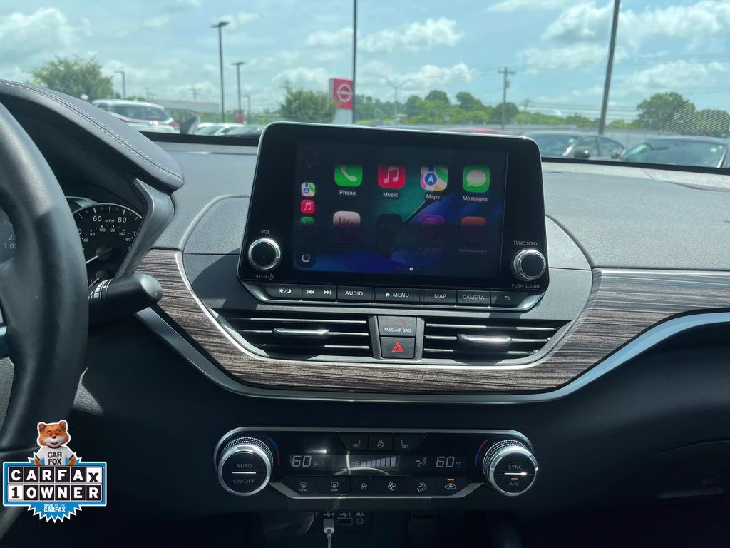 2021 Brilliant Silver Metallic Nissan Altima 2.5 SL FWD Sedan