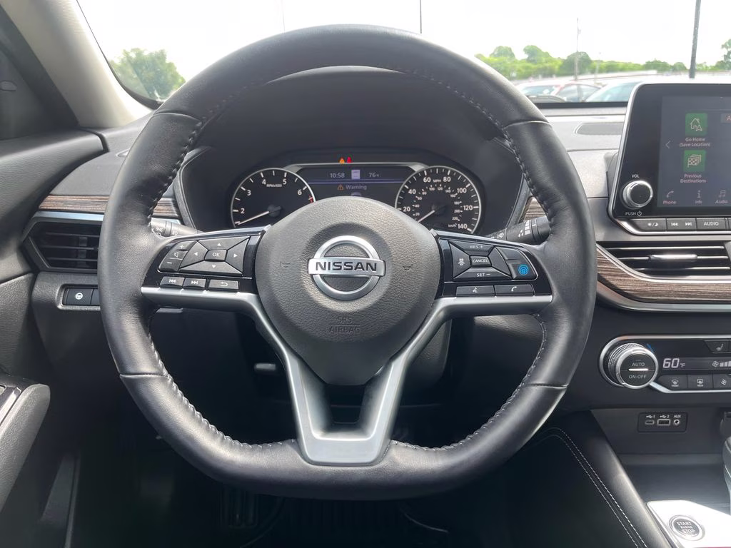 2021 Brilliant Silver Metallic Nissan Altima 2.5 SL FWD Sedan