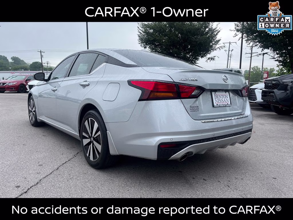 2021 Brilliant Silver Metallic Nissan Altima 2.5 SL FWD Sedan