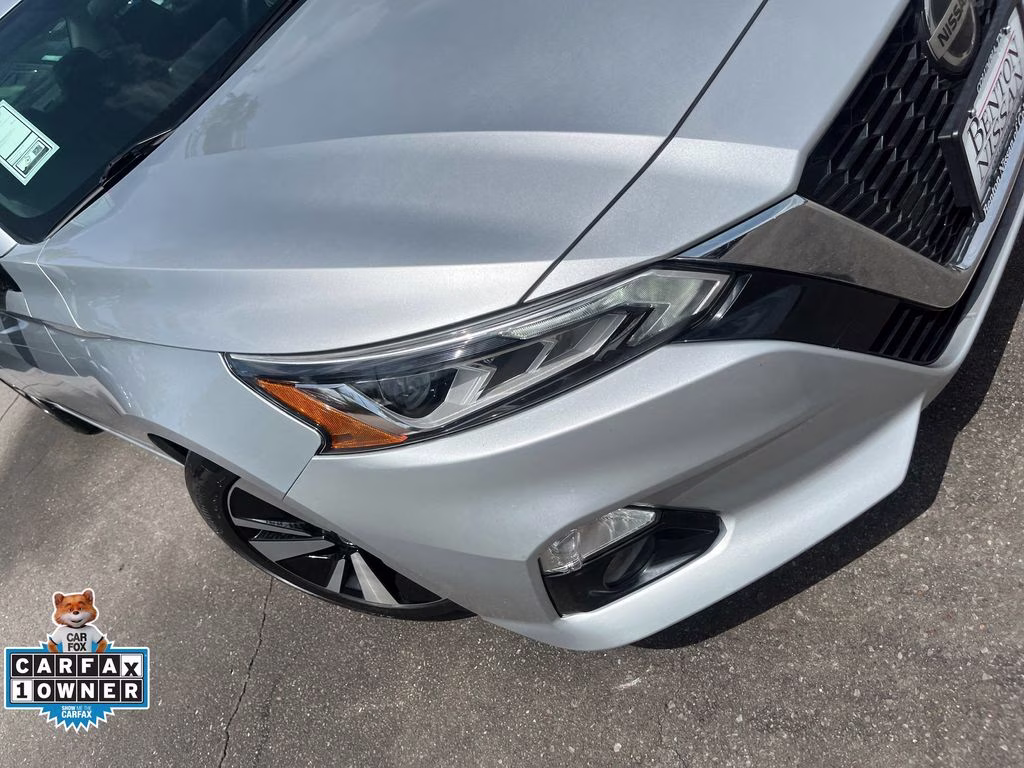 2021 Brilliant Silver Metallic Nissan Altima 2.5 SL FWD Sedan