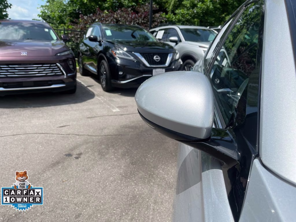 2021 Brilliant Silver Metallic Nissan Altima 2.5 SL FWD Sedan