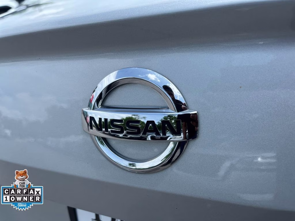 2021 Brilliant Silver Metallic Nissan Altima 2.5 SL FWD Sedan