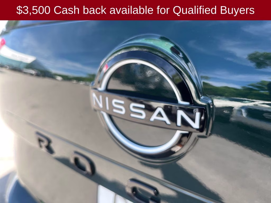 2026 Obsidian Green Nissan Rogue Dark Armor FWD SUV