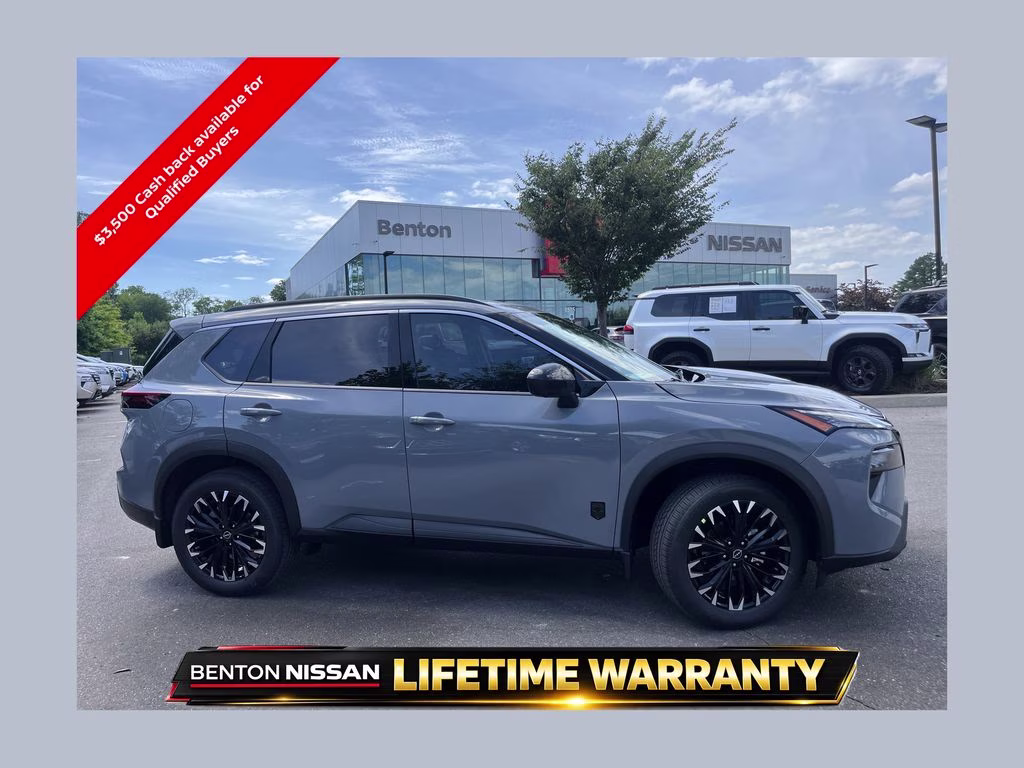 2026 Boulder Gray Pearl Nissan Rogue Dark Armor FWD SUV