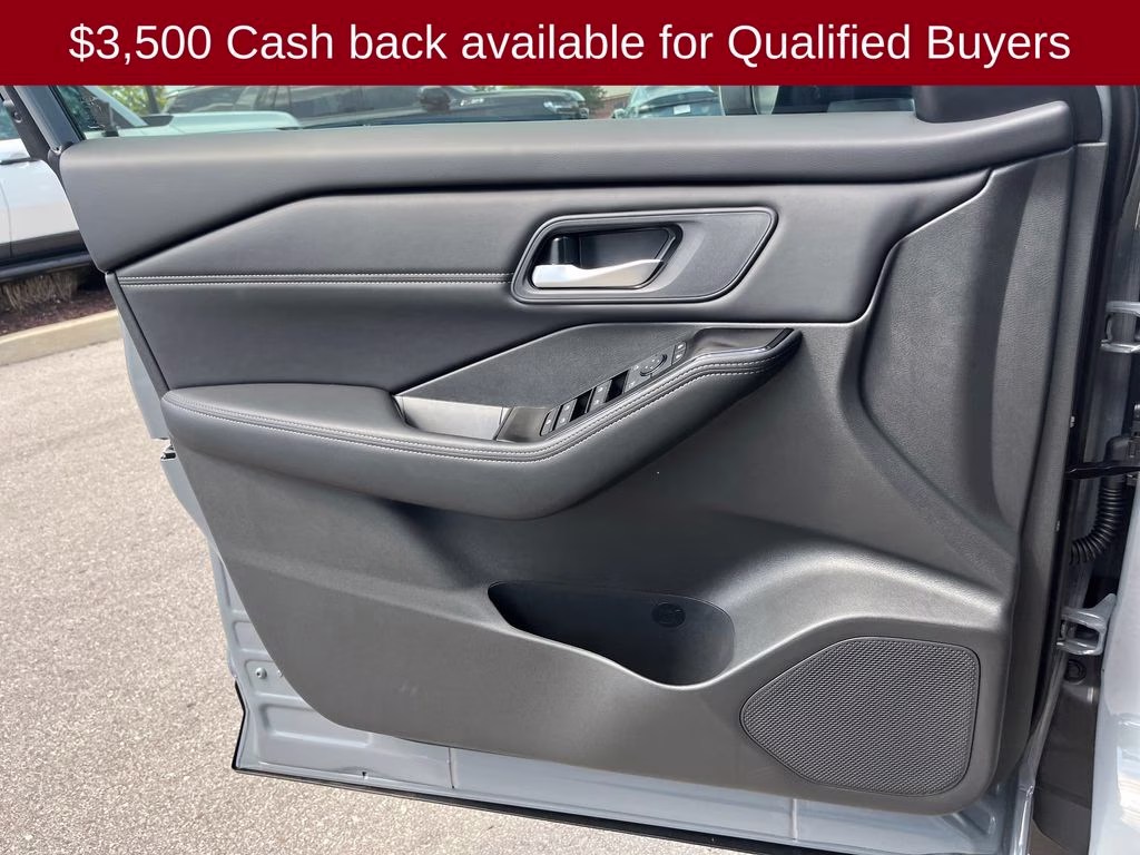 2026 Boulder Gray Pearl Nissan Rogue Dark Armor FWD SUV