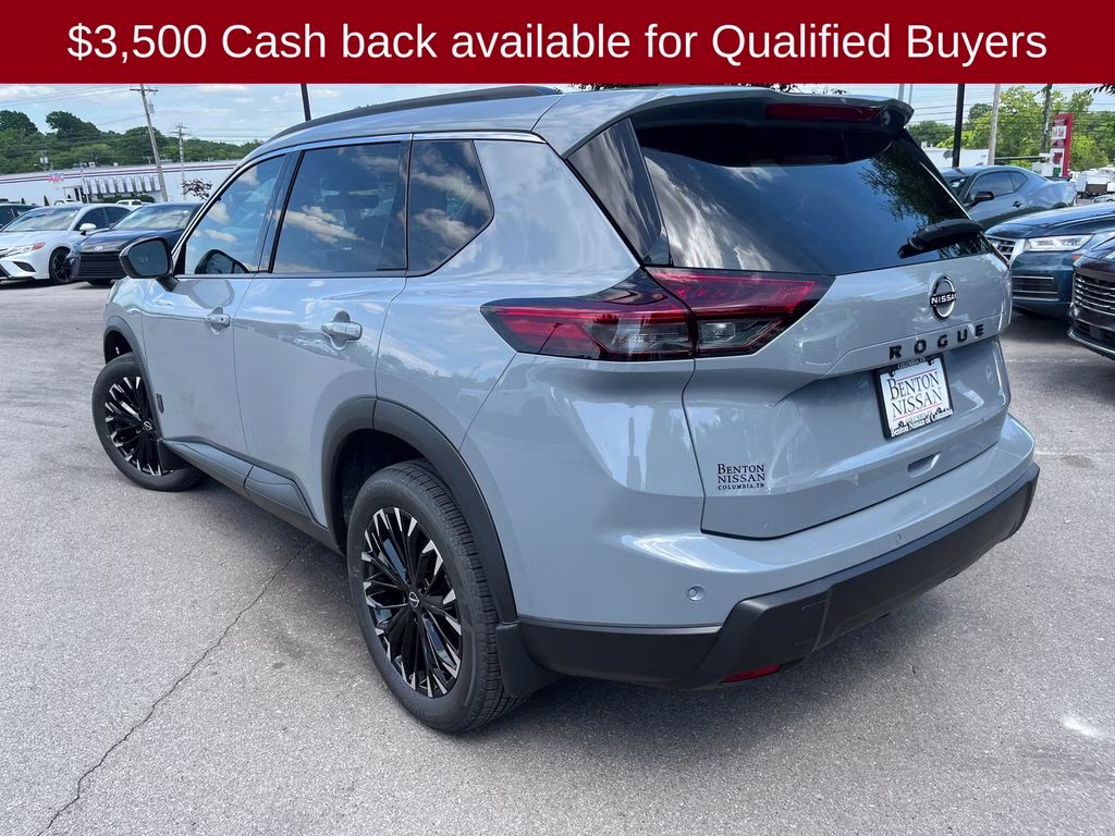 2026 Boulder Gray Pearl Nissan Rogue Dark Armor FWD SUV