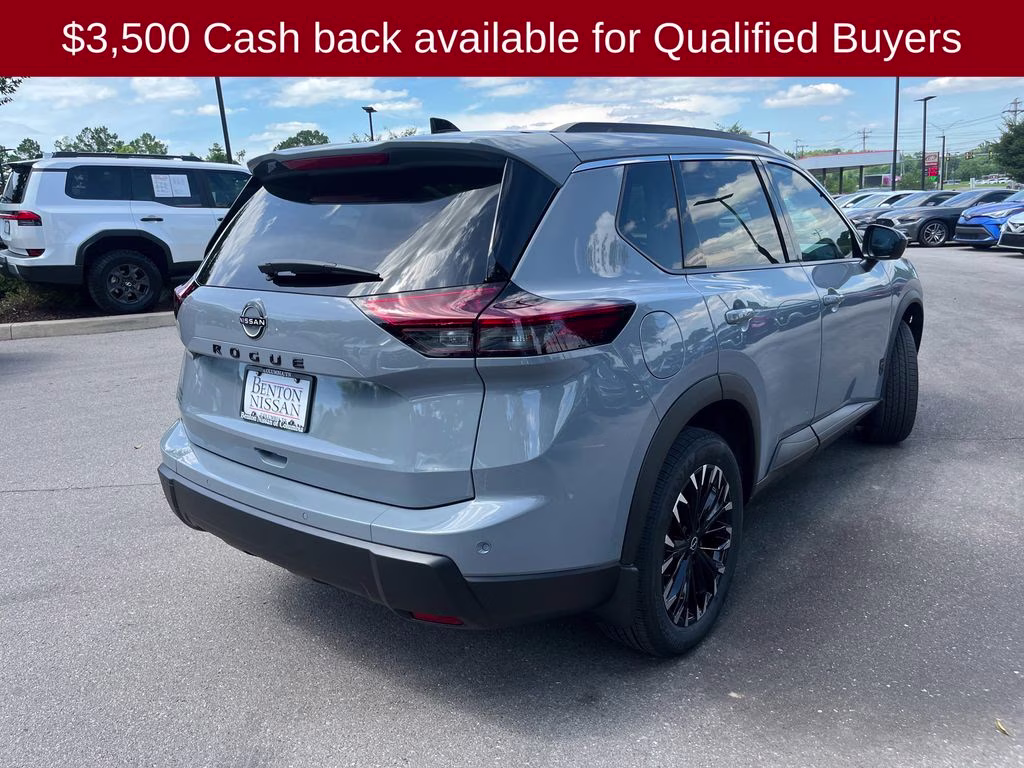 2026 Boulder Gray Pearl Nissan Rogue Dark Armor FWD SUV