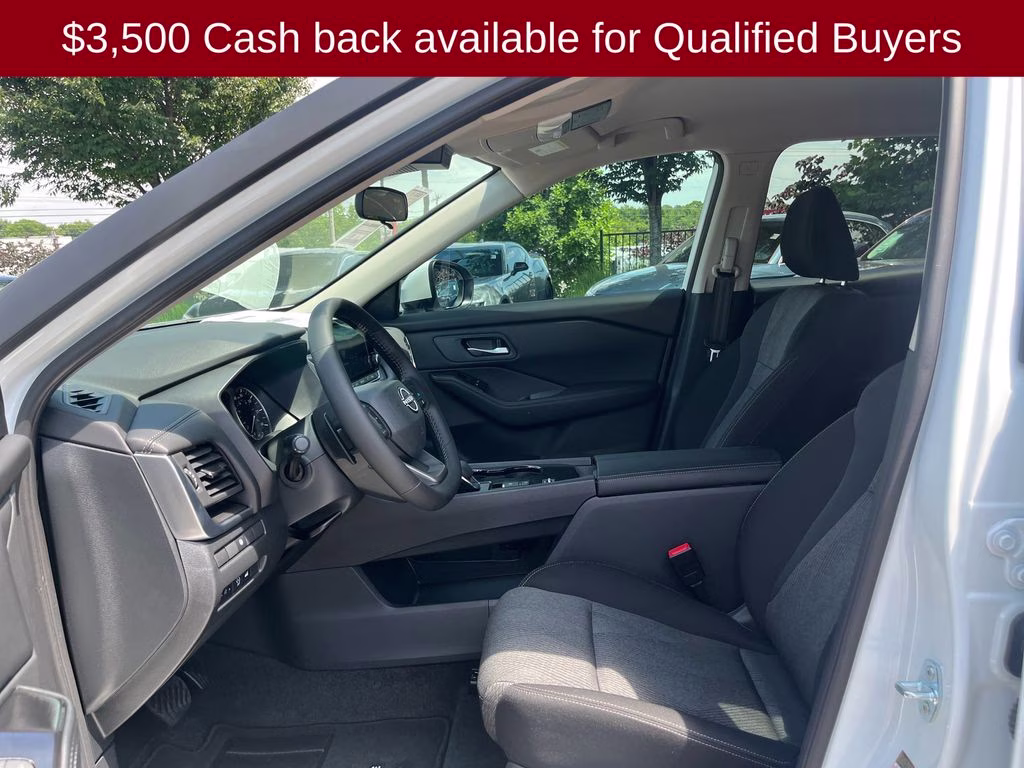 2026 Everest White Pearl Tricoat Nissan Rogue SV FWD SUV