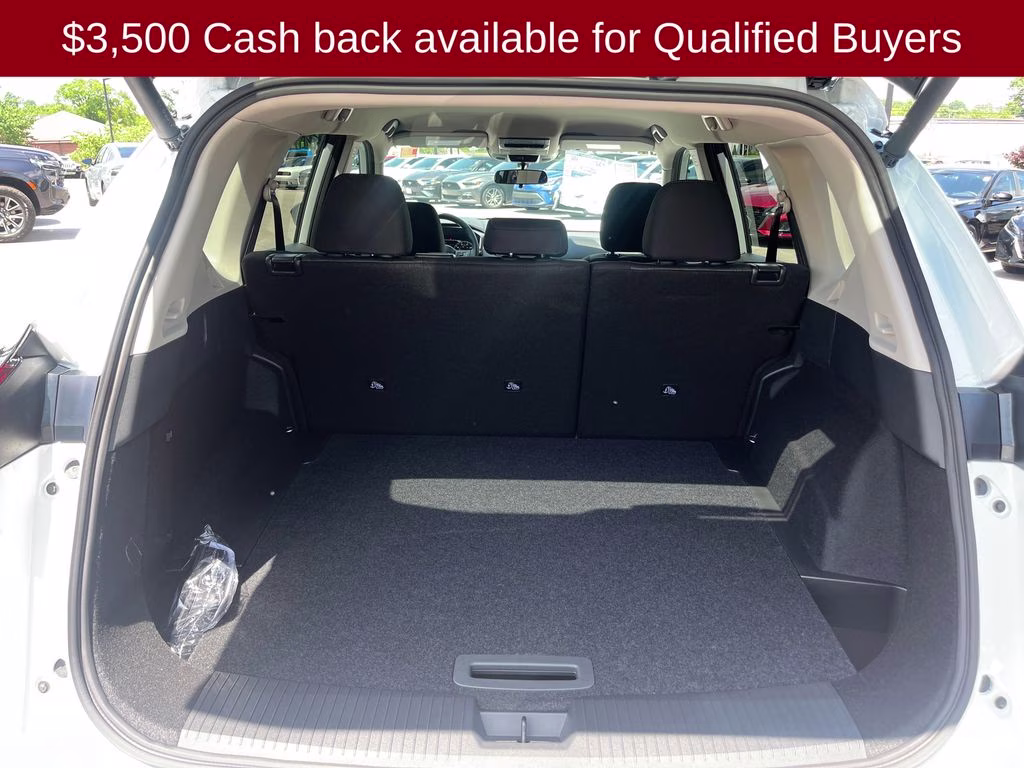 2026 Everest White Pearl Tricoat Nissan Rogue SV FWD SUV