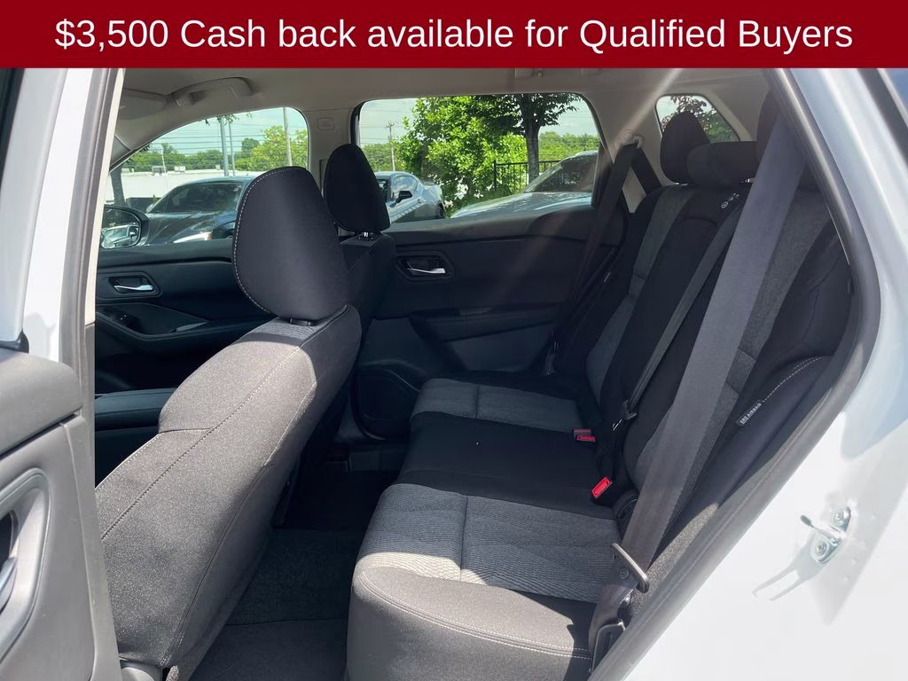 2026 Everest White Pearl Tricoat Nissan Rogue SV FWD SUV