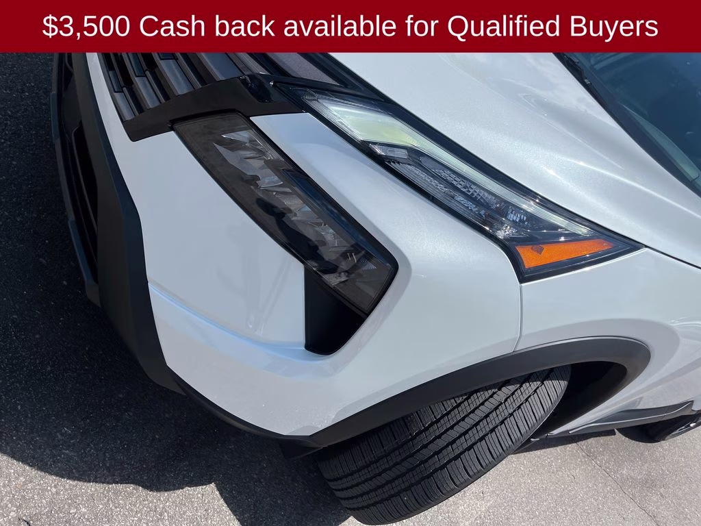 2026 Everest White Pearl Tricoat Nissan Rogue SV FWD SUV