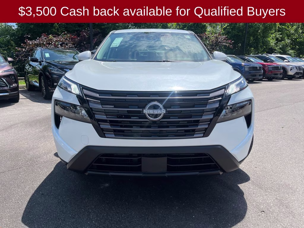 2026 Everest White Pearl Tricoat Nissan Rogue SV FWD SUV